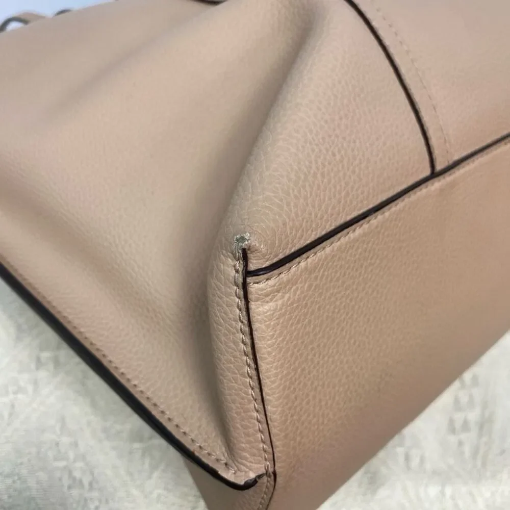 Tory Burch Women Pre-Loved Bag Very Good Condition